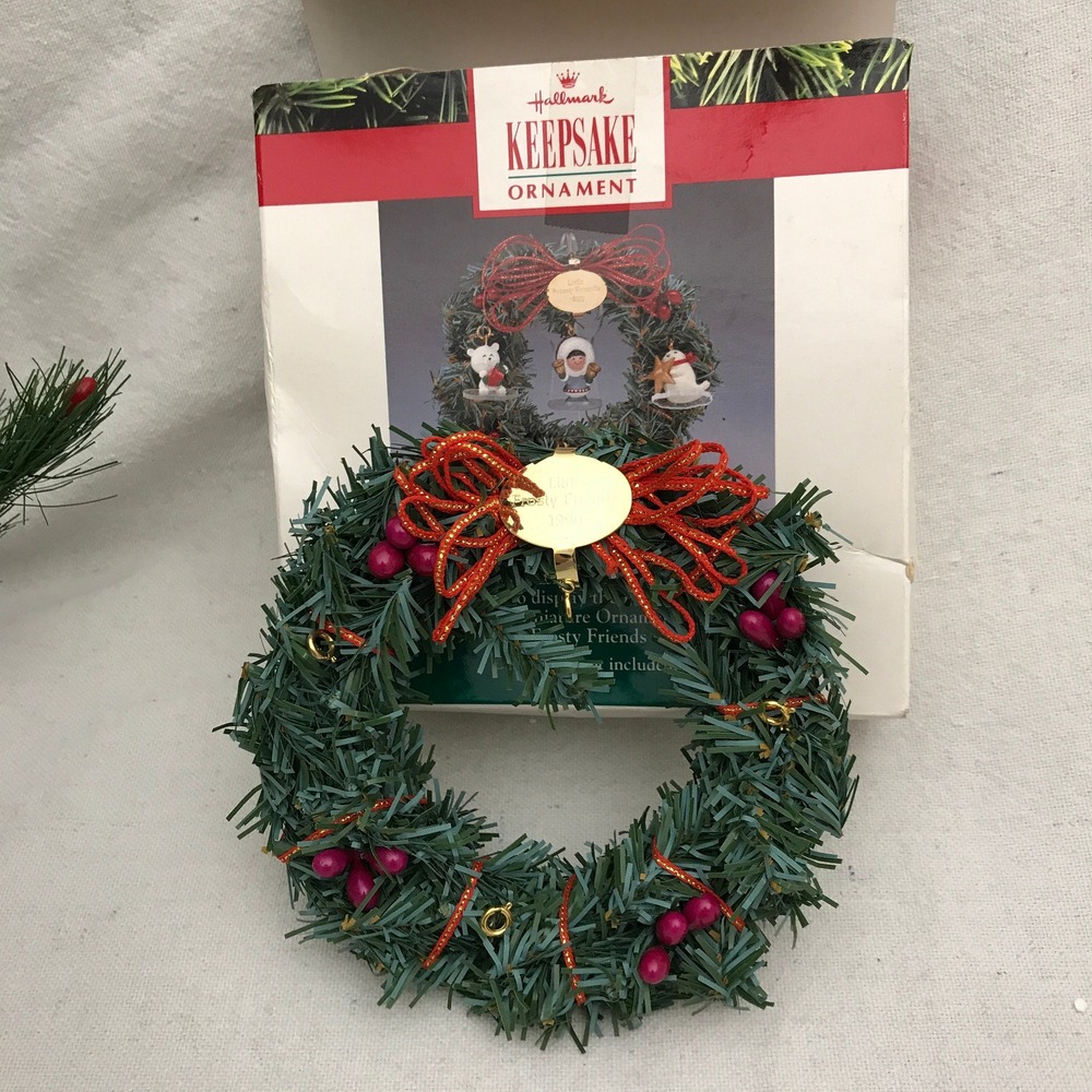 Hallmark Vintage, Little Frosty Friends Memory‎ Wreath, 1990 Miniature,Christmas